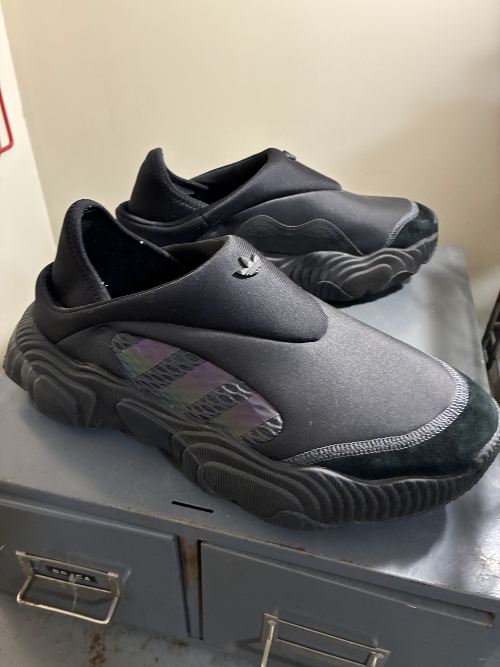 Adidas Rovermule Adventure Core Black/Carbon Grey (GW1845) - 11.5 US
